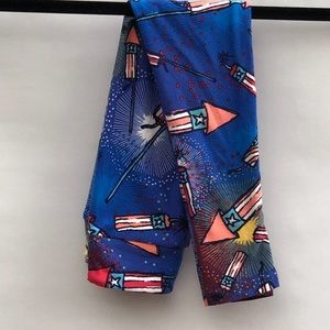 Lularoe kids Americana leggings S/M